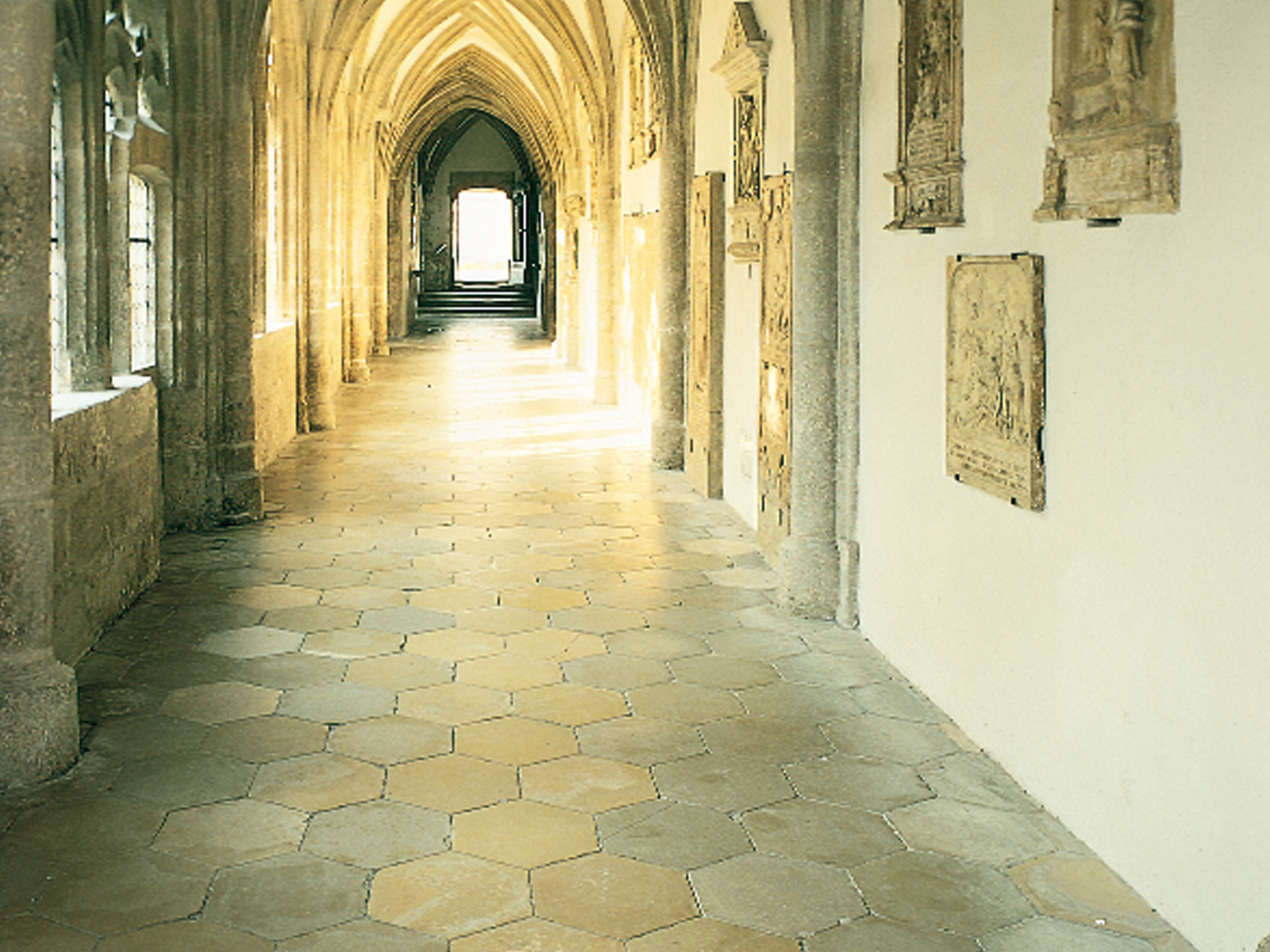 solnhofen litostone iglesia